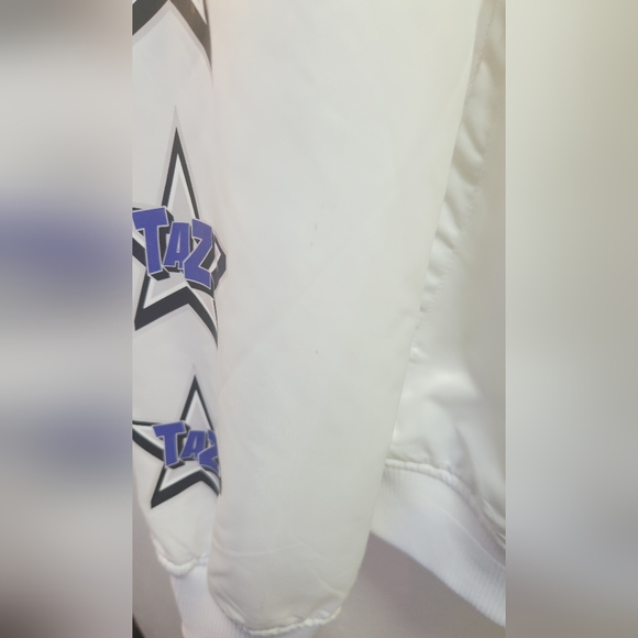 Rare taz looney tunes jacket nwt - Picture 6 of 16